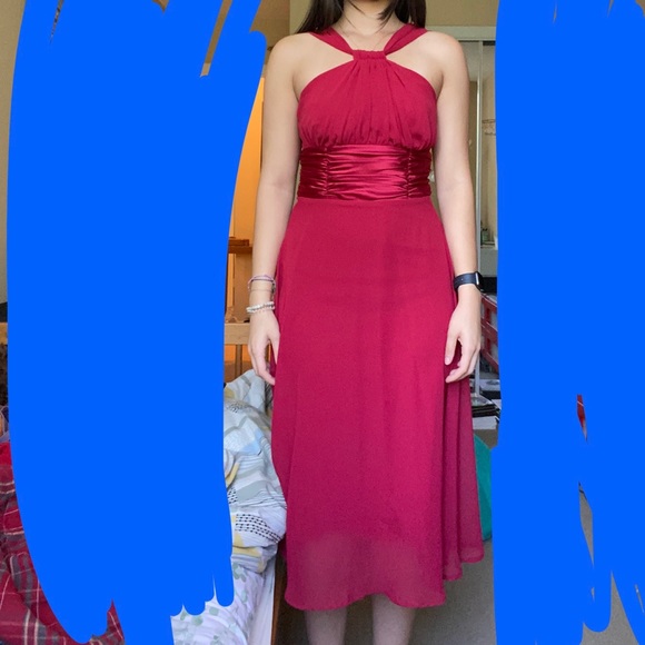 FANCY RED DRESS  |  Size 6 - Picture 4 of 7